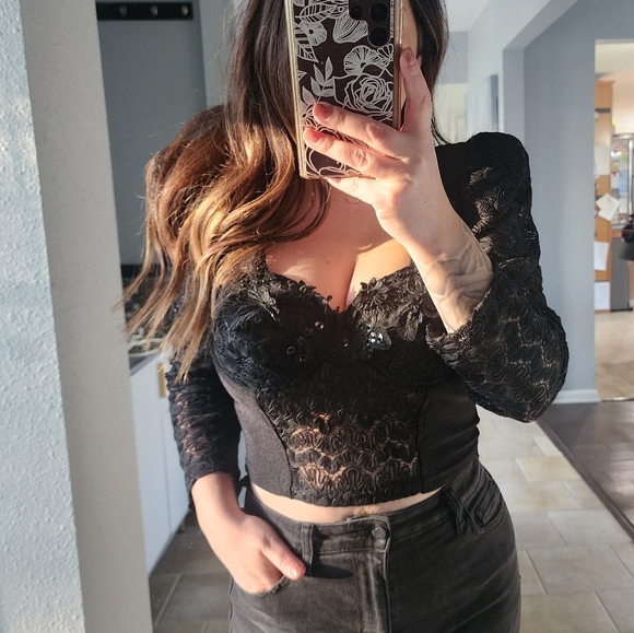 Vintage Black Lace Crop Top with 3/4 Lace Sleeves | Large | Whimsigoth - Picture 3 of 11